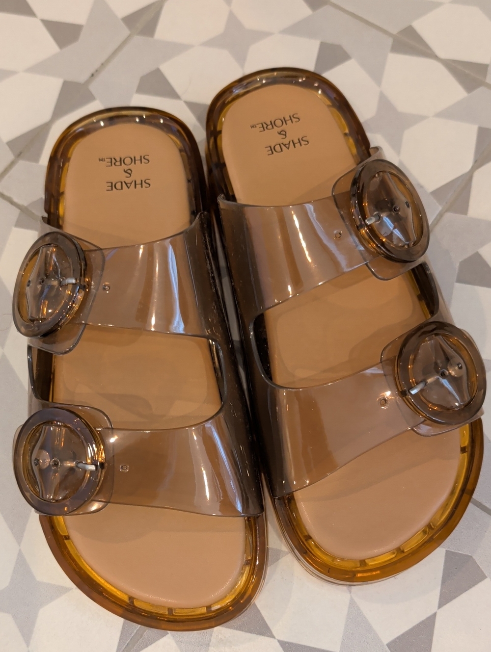 SHADE & SHORE Brown Tinted Double Buckle Jelly Slides